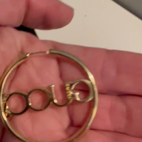 LNWOT GUCCI Hoops Earrings - Picture 8 of 11